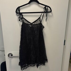 Chic Black Lace Dress